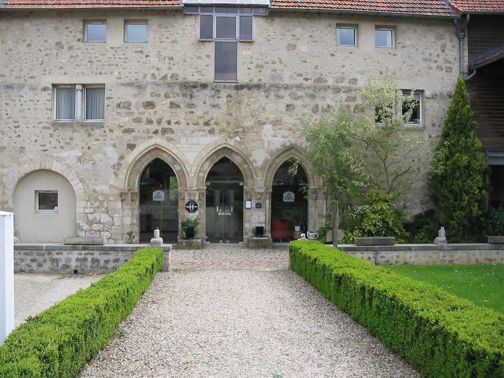 Hotel Abbaye Du Golf De Lesigny Buitenkant foto
